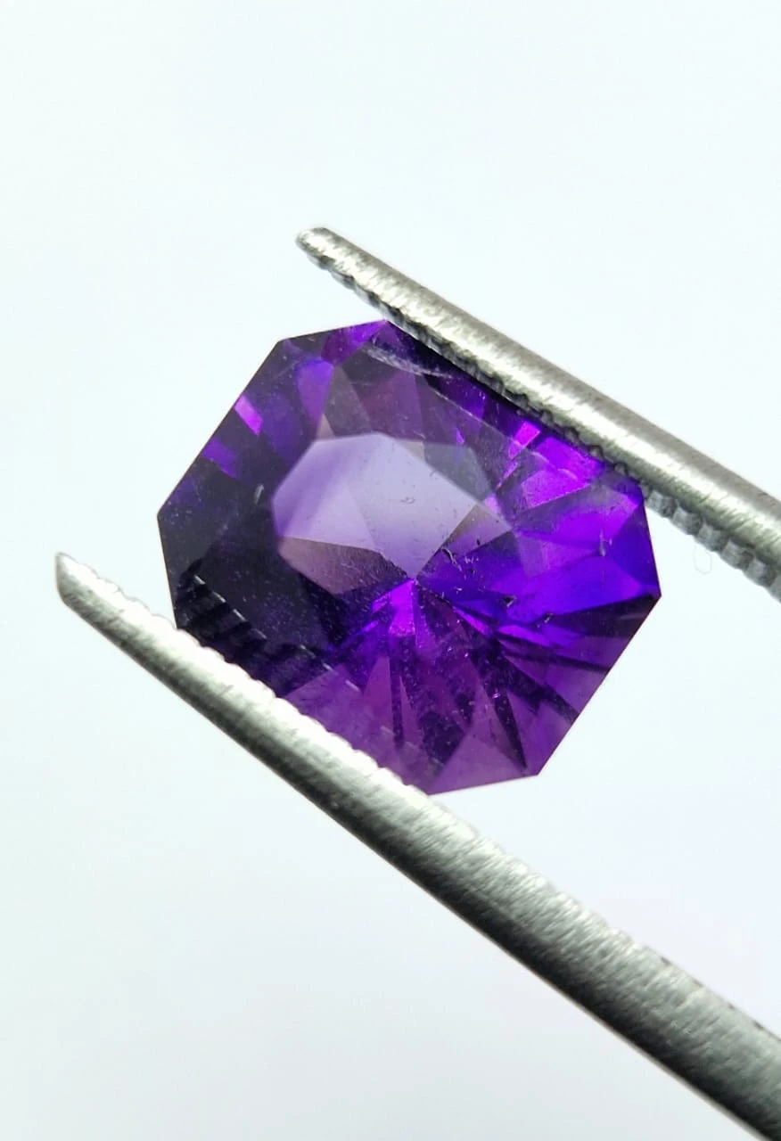 2.4ct Amethyst Siberian Type Emerald Cut Loose Gemstone From Nigeria — view 5